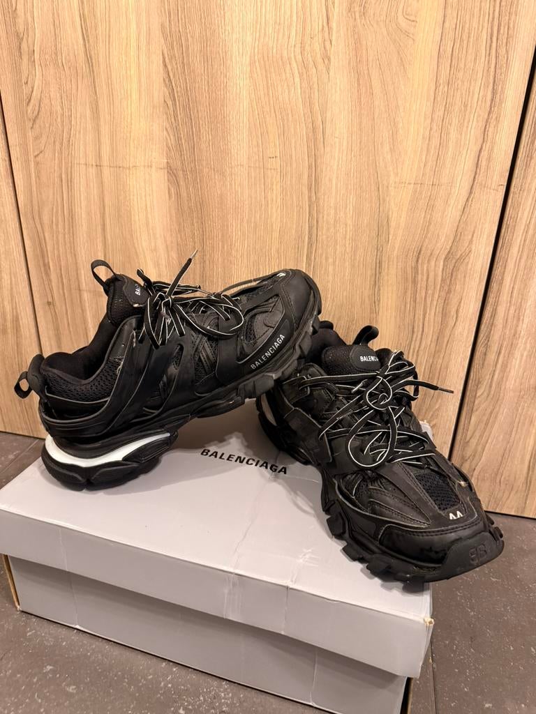 Balenciaga track led maat 44 1/1, Ophalen of Verzenden, Zo goed als nieuw, Zwart
