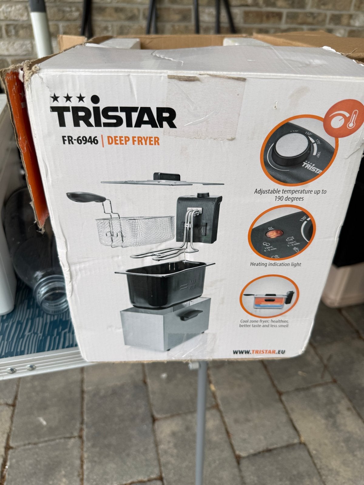 Tristar FR-6946 Friteuse, 2 tot 3 liter, Ophalen, Zo goed als nieuw, Uitneembare binnenpan