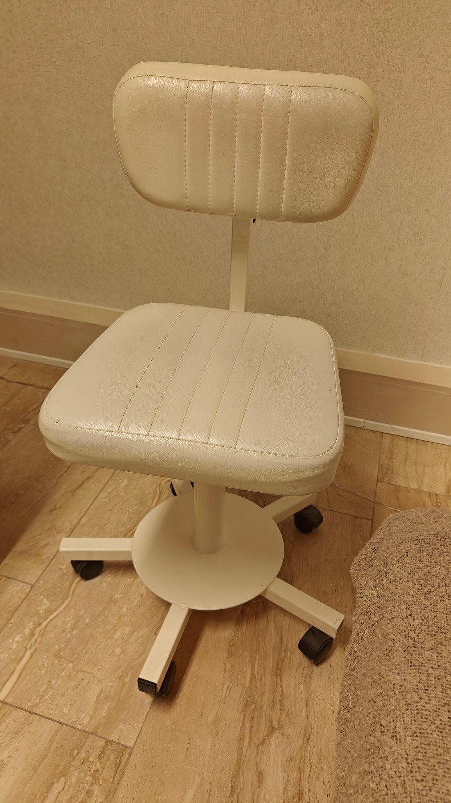 Tabouret met leuning / salonkruk wit, Ophalen, Gebruikt, Wit, Eén