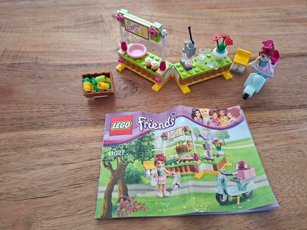 LEGO Friends 41027 Mia's Limonadekraam met scooter, Ophalen, Lego, Friends, Complete set