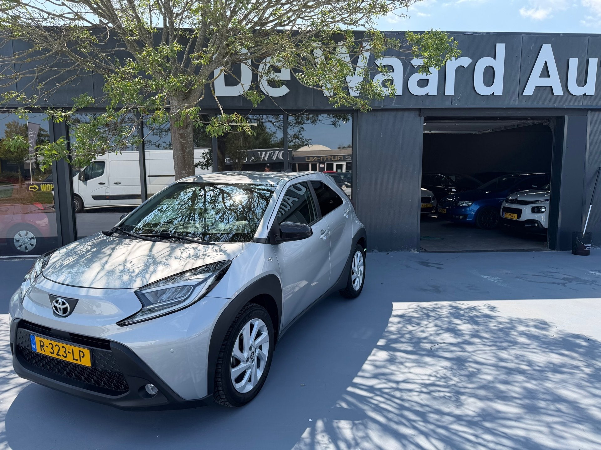 Toyota Aygo X 1.0 VVT-i MT first/ airco/camera/ LM velgen/12, Auto's, Gebruikt, 920 kg, 4 stoelen, Origineel Nederlands