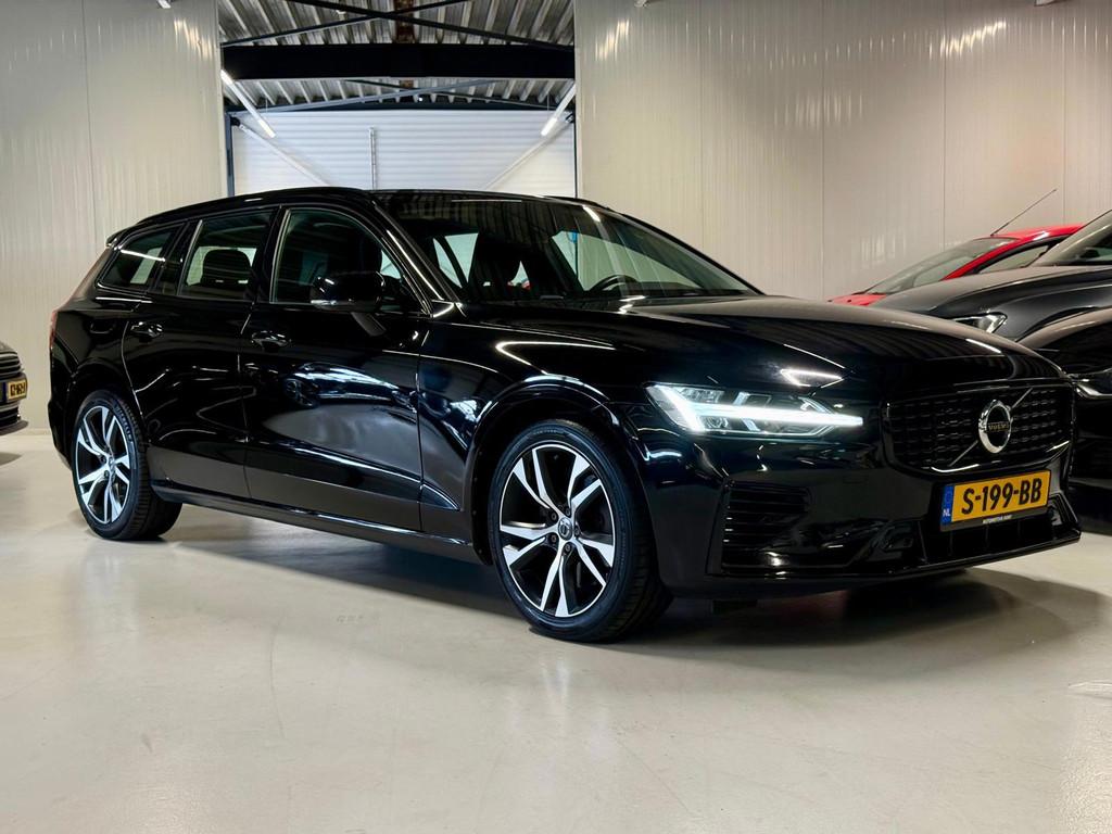 Volvo V60 2.0 T6 Hybride Recharge AWD R-Design!, Stof, Gebruikt, 4 cilinders, Zwart