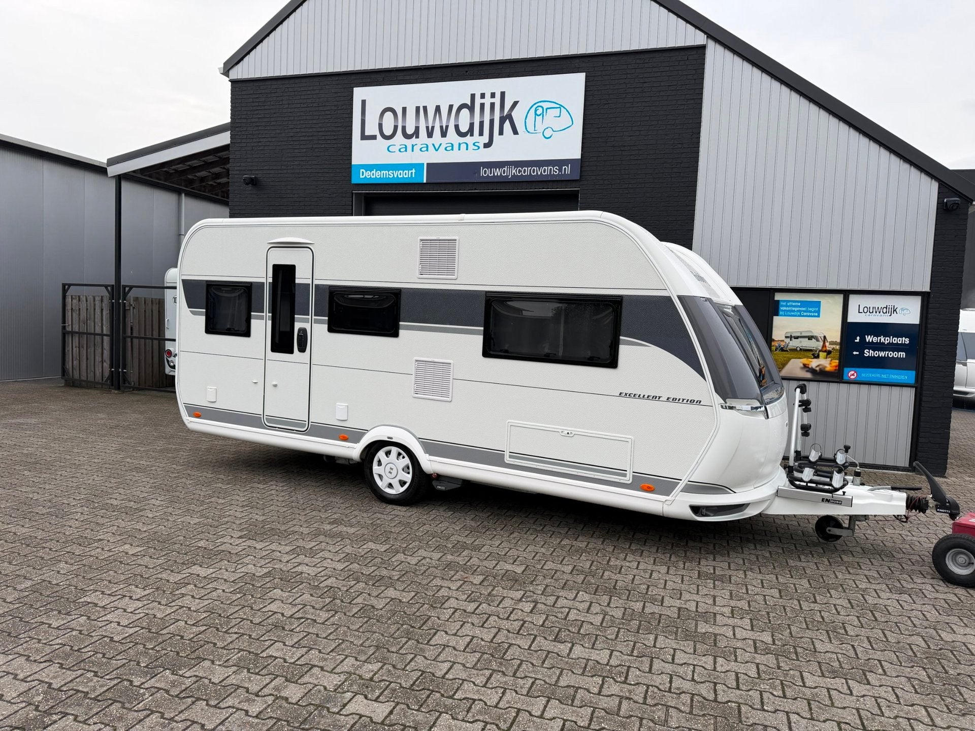 HOBBY Excellent 495 UL ’26 (Mover, Enkele Bedden), Rondzit, Hobby, 7 tot 8 meter, Bedrijf