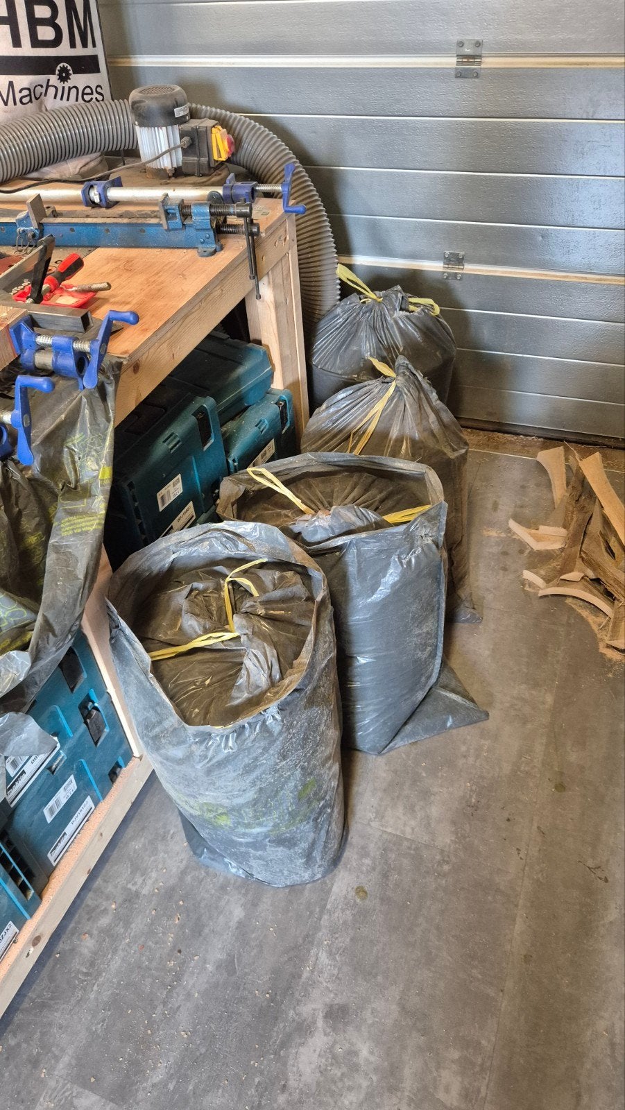 Zakken zaagsel gratis af te halen, Ophalen, Gebruikt, Overige houtsoorten, Overige typen