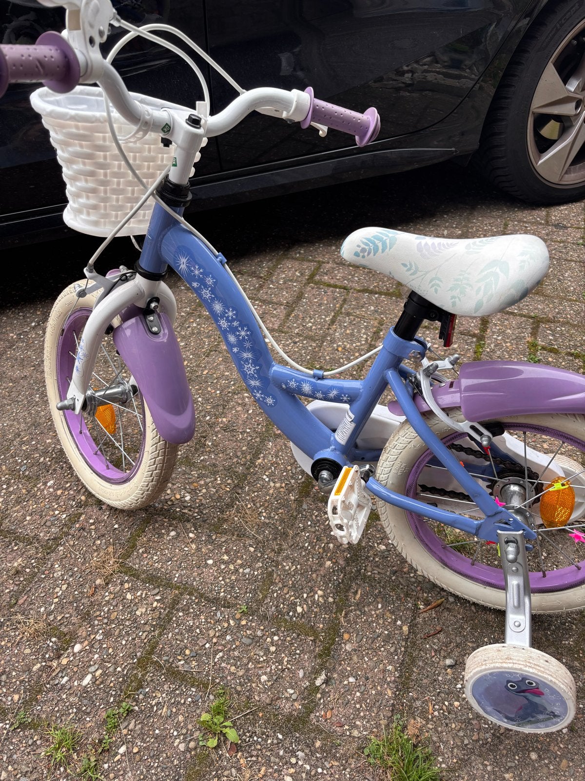 Frozen Kinderfiets 16 inch met zijwieltjes en mandje, Fietsen en Brommers, Ophalen, Zijwieltjes, Gebruikt, Velgrem