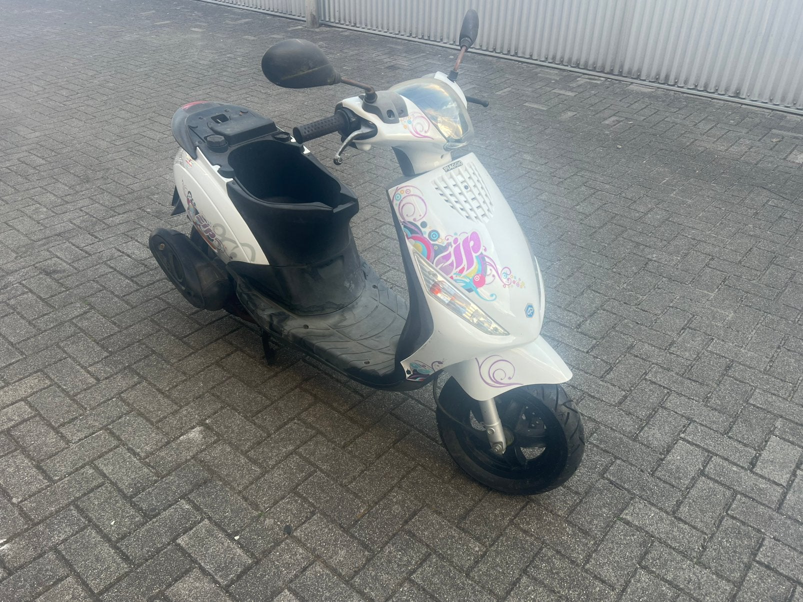 Piaggio zip 2000 50cc duits 6000km gelopen, Fietsen en Brommers, Scooters | Piaggio, Ophalen of Verzenden, Zo goed als nieuw, Benzine