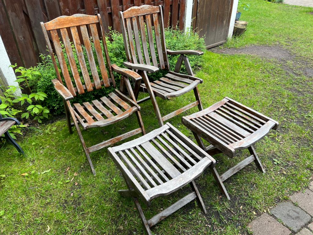 Gratis Tuinstoelen + voetbankjes/tafeltjes, Ophalen, Zo goed als nieuw, Hout