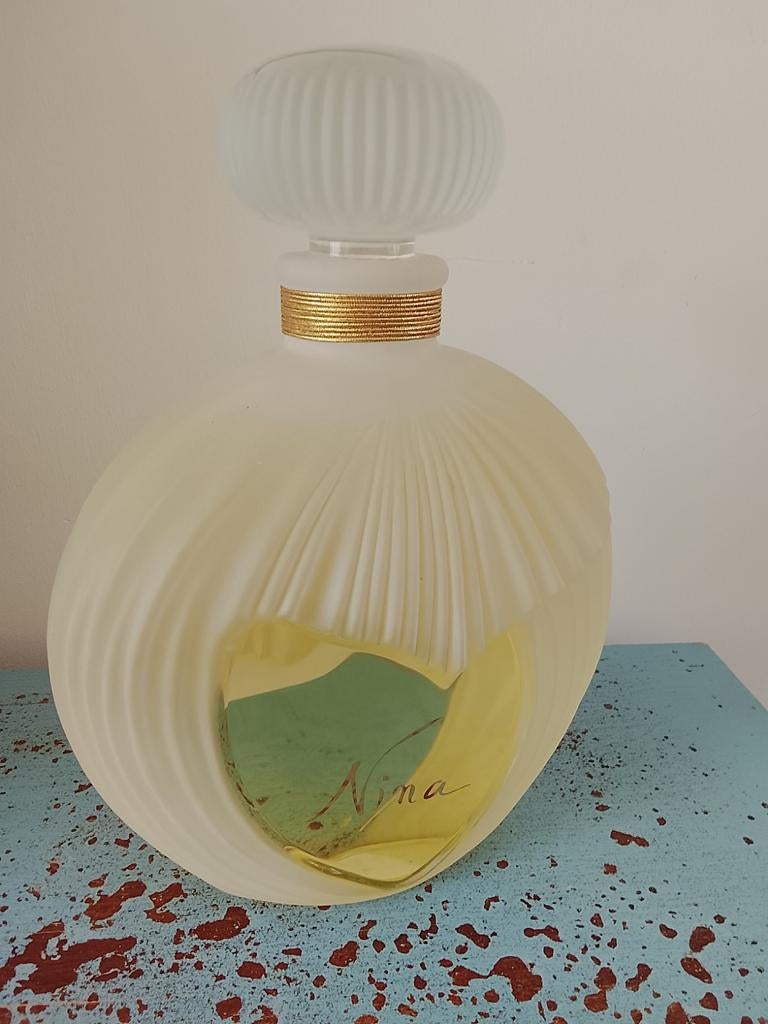 Giant factice Nina Ricci, Verzamelen, Ophalen of Verzenden, Nieuw, Toebehoren