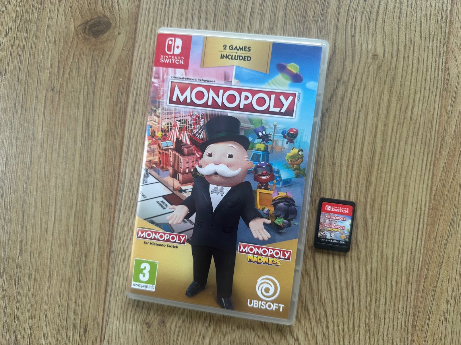 Monopoly Nintendo Switch (2 games in 1) Netjes!!!, 3 spelers of meer, Ophalen of Verzenden, Zo goed als nieuw, Vanaf 3 jaar