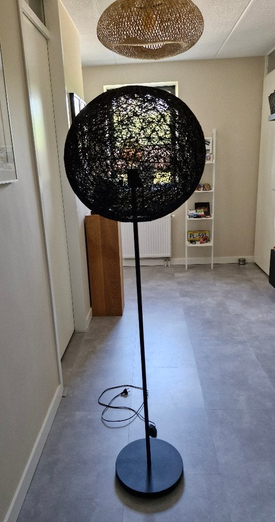 Vloerlamp Montel, model cocon, Huis en Inrichting, Lampen | Vloerlampen, Ophalen, Zo goed als nieuw, Metaal, Modern