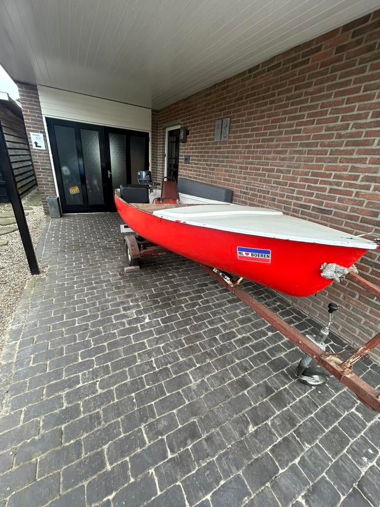 Mooie boot met nieuwe yamaha 4pk 2t, Ophalen, Zo goed als nieuw