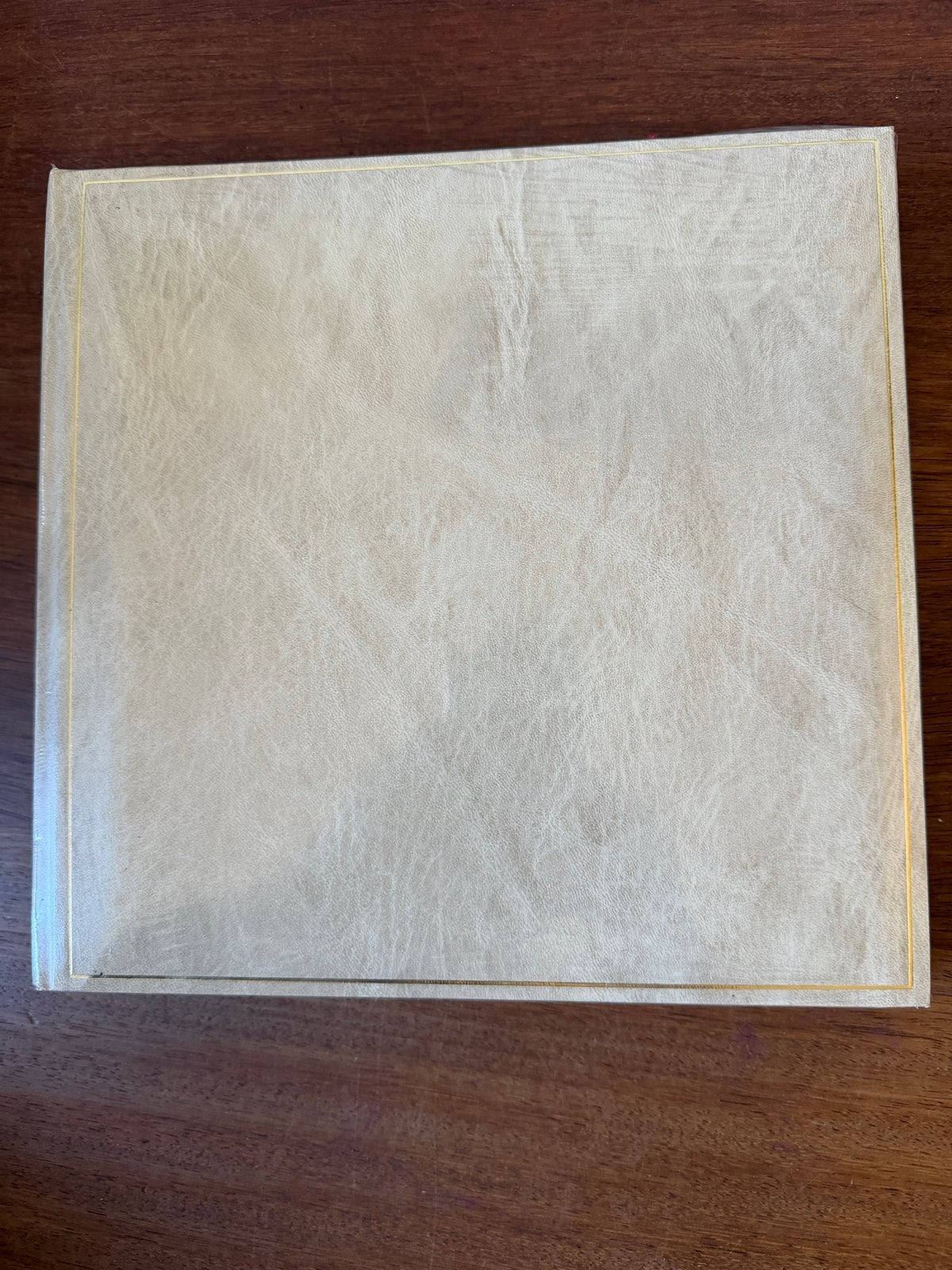 Henzo Fotoalbum - Balacron, 60 pagina's, 250x245 mm, Henzo, Beige, Ophalen of Verzenden, Gebonden