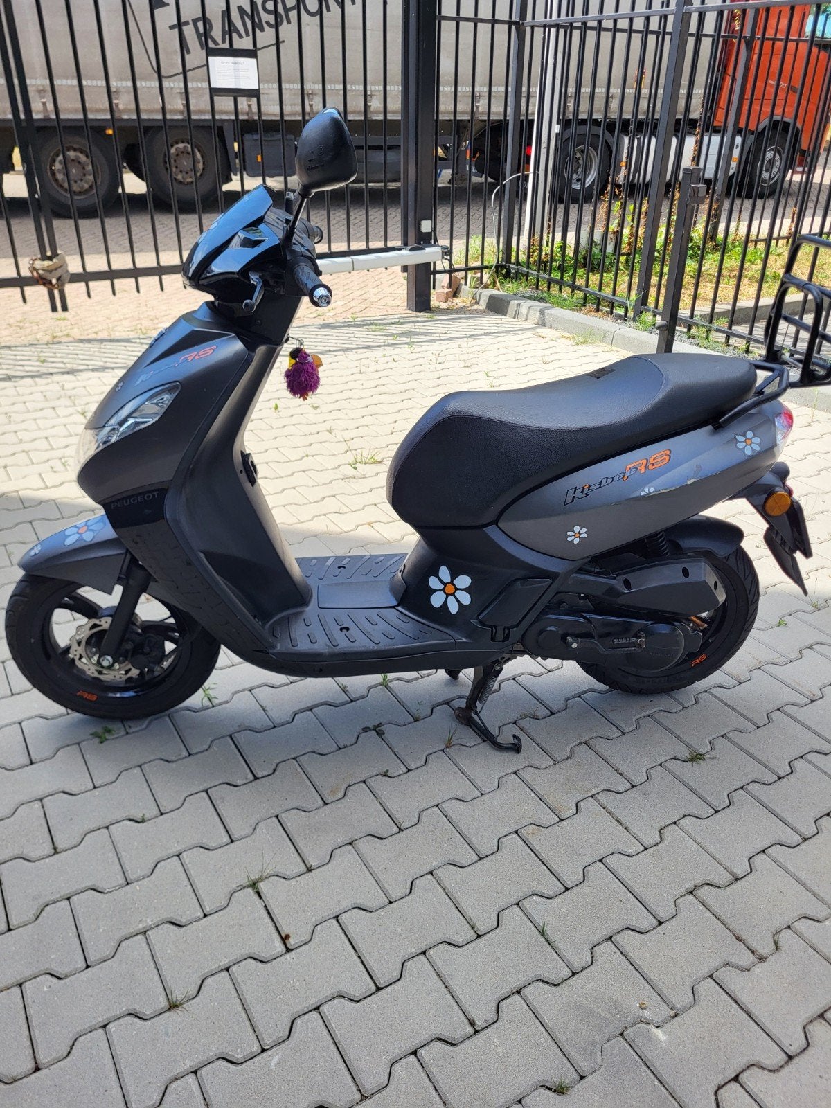 peugeot kisbee 2013, Fietsen en Brommers, Scooters | Peugeot, Overige modellen, M.overkleeft1968@outlook.com, Marcel scooters