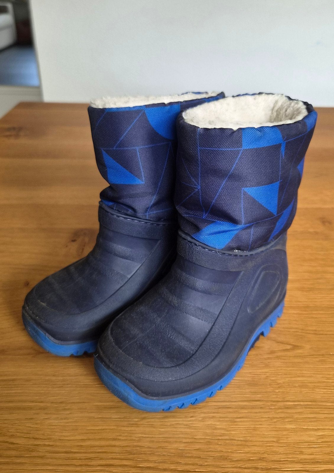 Snowboots maat 24/25, Kinderen en Baby's, Ophalen of Verzenden, Gebruikt, Jongen of Meisje, Laarzen