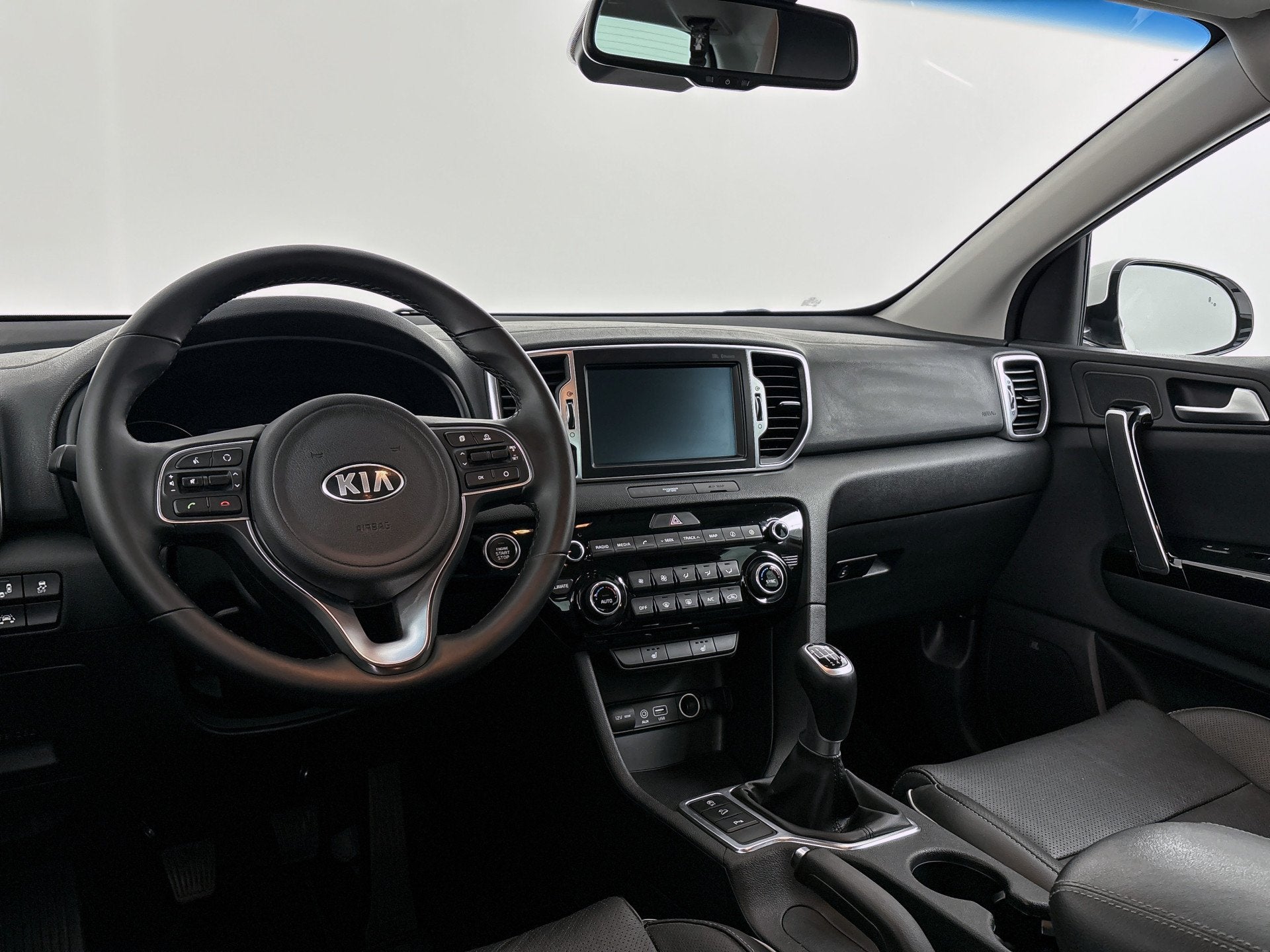 Kia Sportage 1.6 GDI ExecutiveLine // LEDER // NAV // STOELV, Auto's, Voorwielaandrijving, Gebruikt, 4 cilinders, Leder