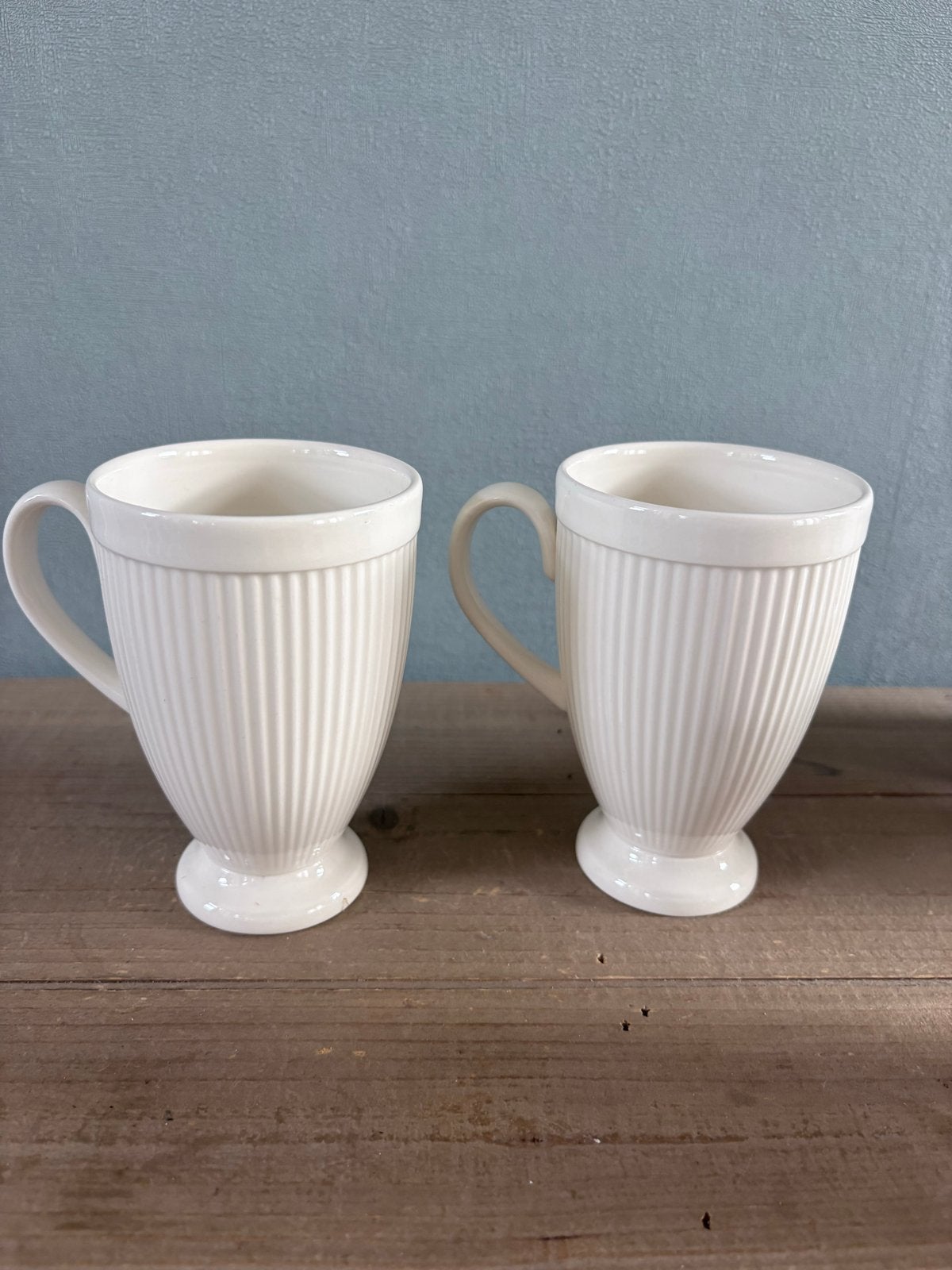 Set van 2 Wedgwood Windsor mokken, Zo goed als nieuw, Wedgwood, Klassiek, Keramiek