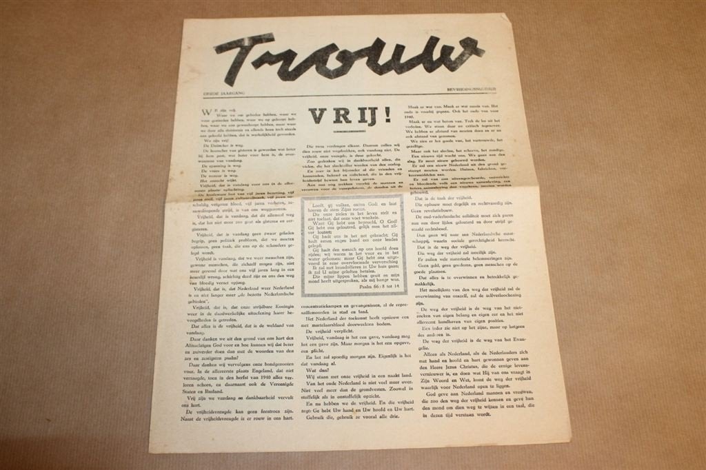 Trouw - Bevrijdingsnummer 1945 - Herdruk 1960, Ophalen of Verzenden, 1940 tot 1960, Knipsel(s)