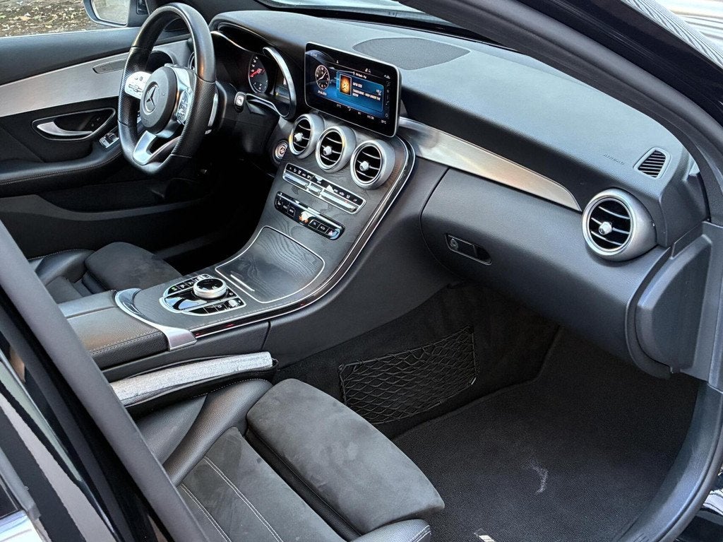Mercedes C-klasse Estate 300 AMG CAMERA AUTOM CRUISE NAVI 18, Auto's, Automaat, Achterwielaandrijving, Gebruikt, Zwart