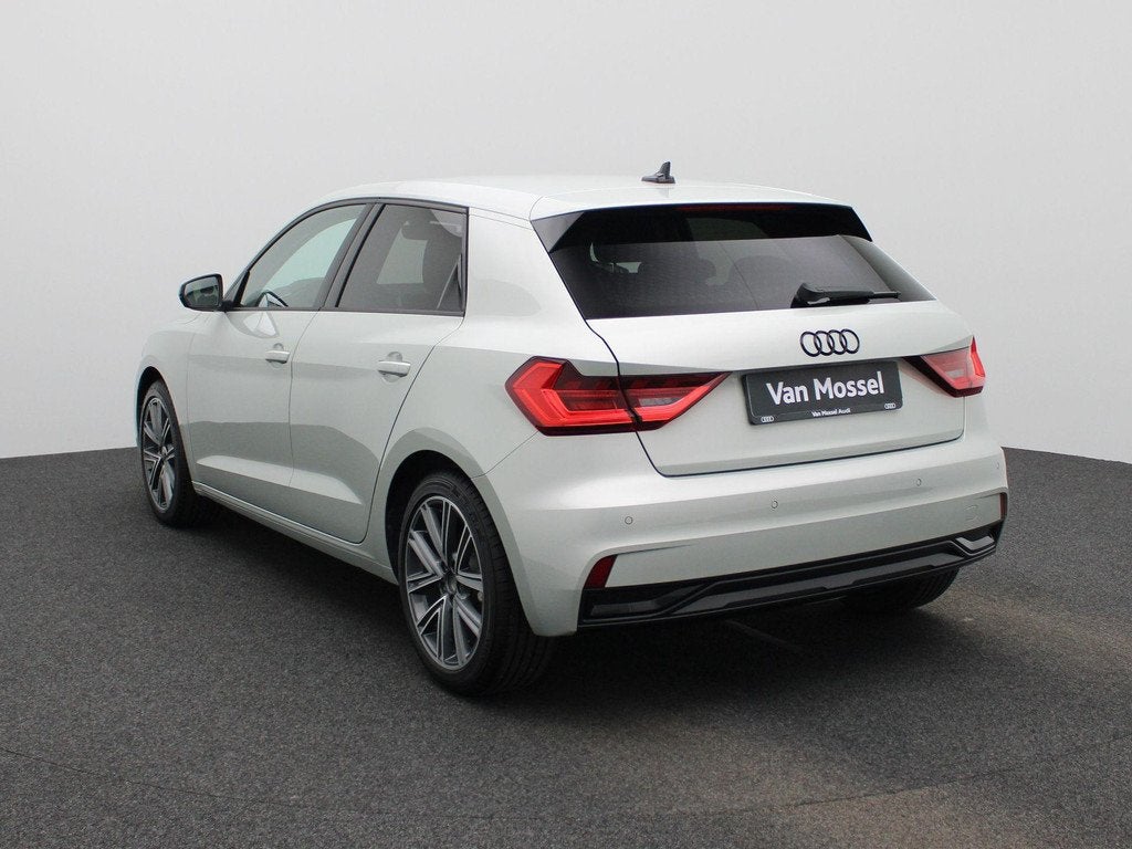Audi A1 Sportback 30 TFSI Advanced edition l Adaptive cruise, Auto's, Audi, 12 maanden, Stof, 116 pk, Bedrijf