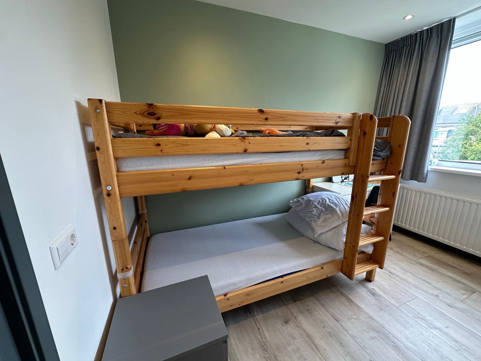 Flexa stapelbed (optie met 2 traagschuim matrassen), Ophalen, 90 cm, 160 tot 180 cm, 200 cm