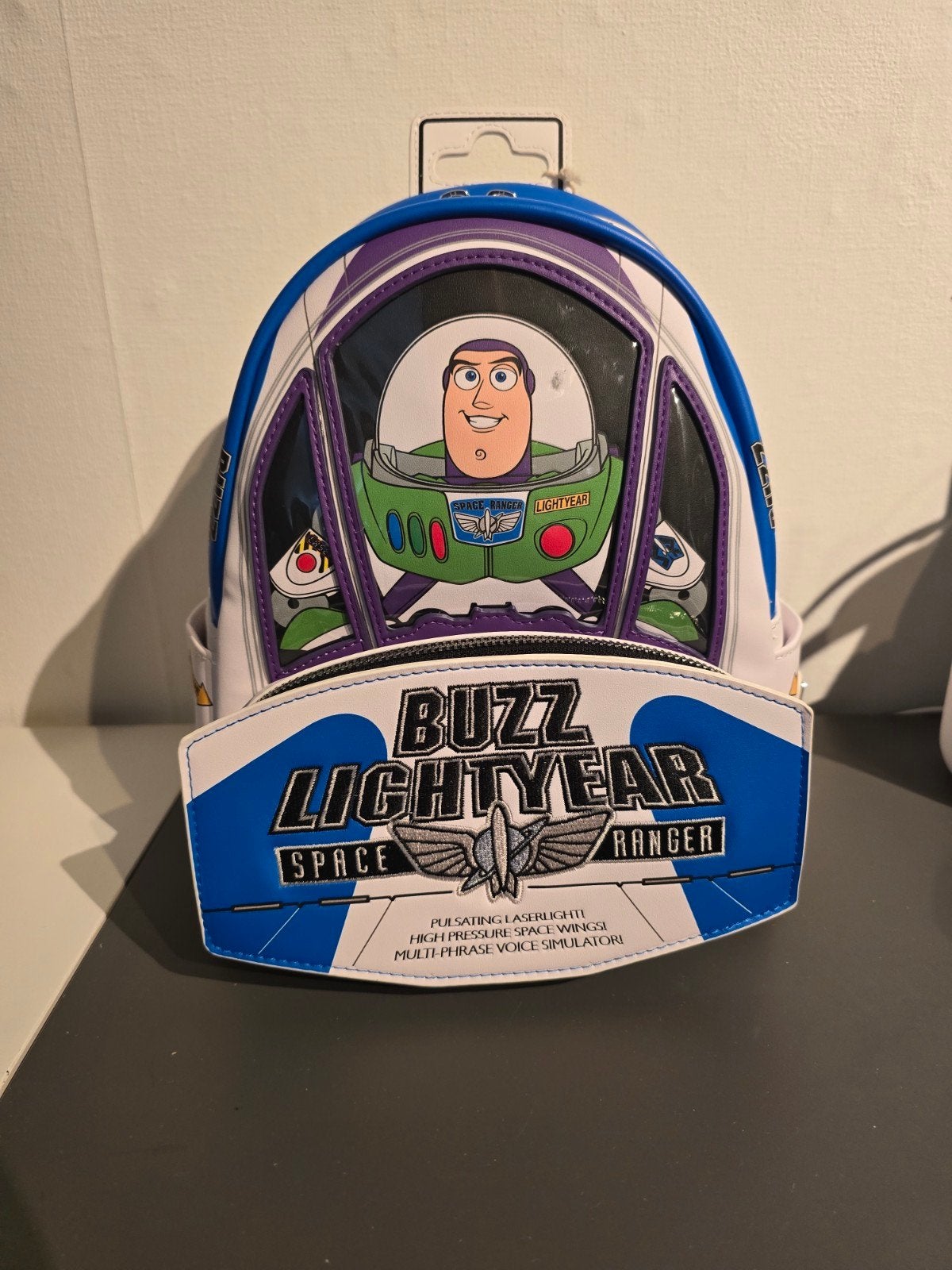 Loungefly buzz lightyear 30th anniversery, Ophalen of Verzenden, Overige figuren, Nieuw, Tas, Koffer of Zak