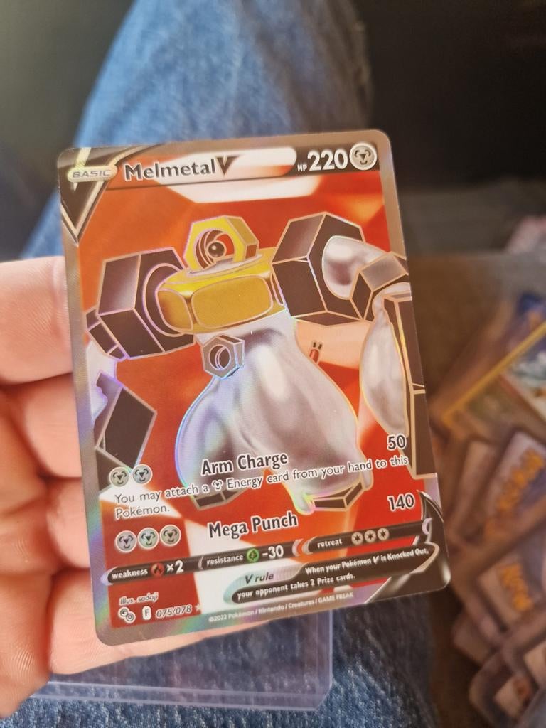 Melmetal V Pokémon kaart, Verzenden, Zo goed als nieuw, Losse kaart, Foil