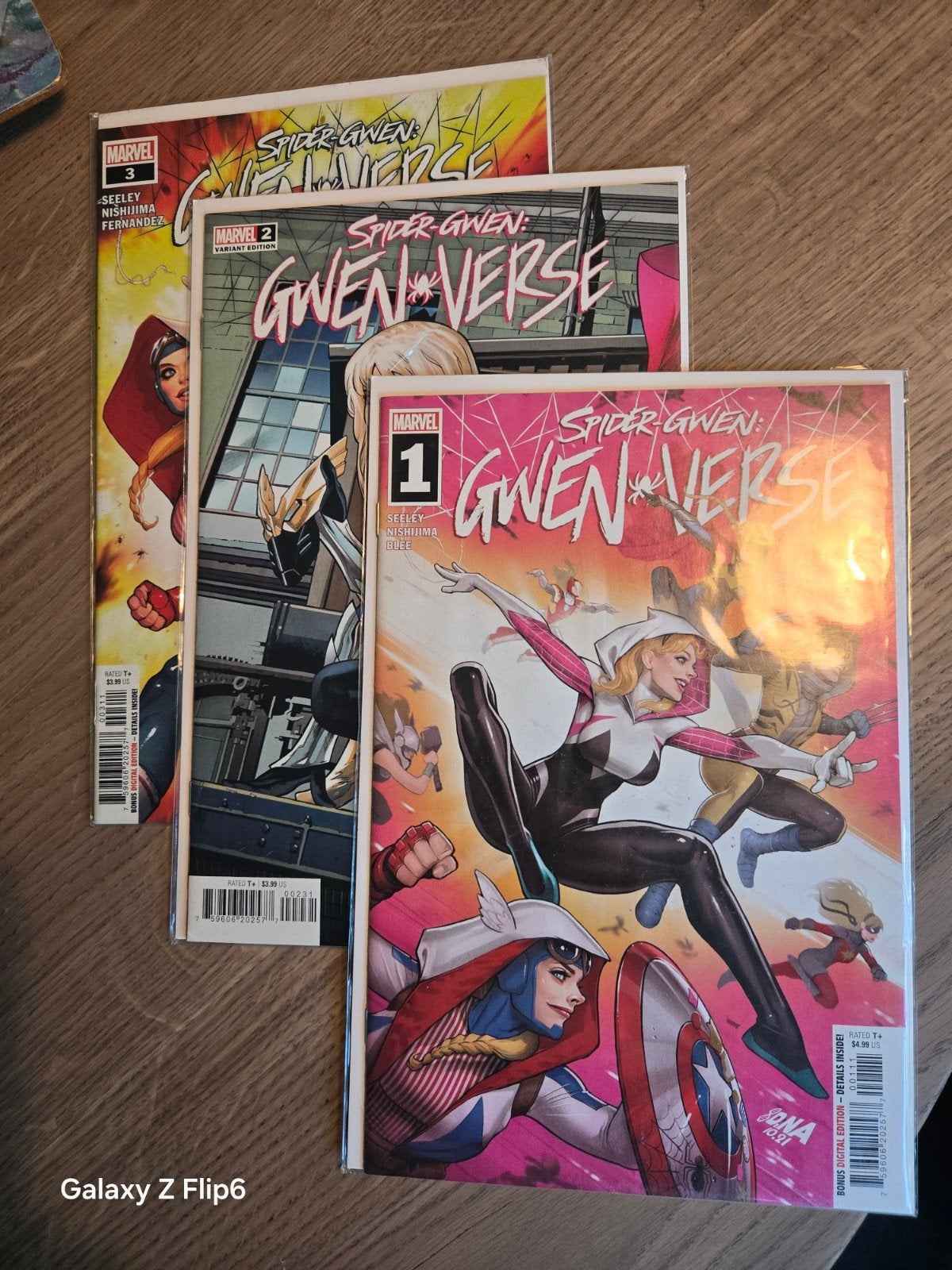 Spider-Gwen: Gwenverse - Nummers 1, 2 en 3, Meerdere stripboeken, Ophalen of Verzenden, Zo goed als nieuw, Seeley, Nishijima, Fernandez