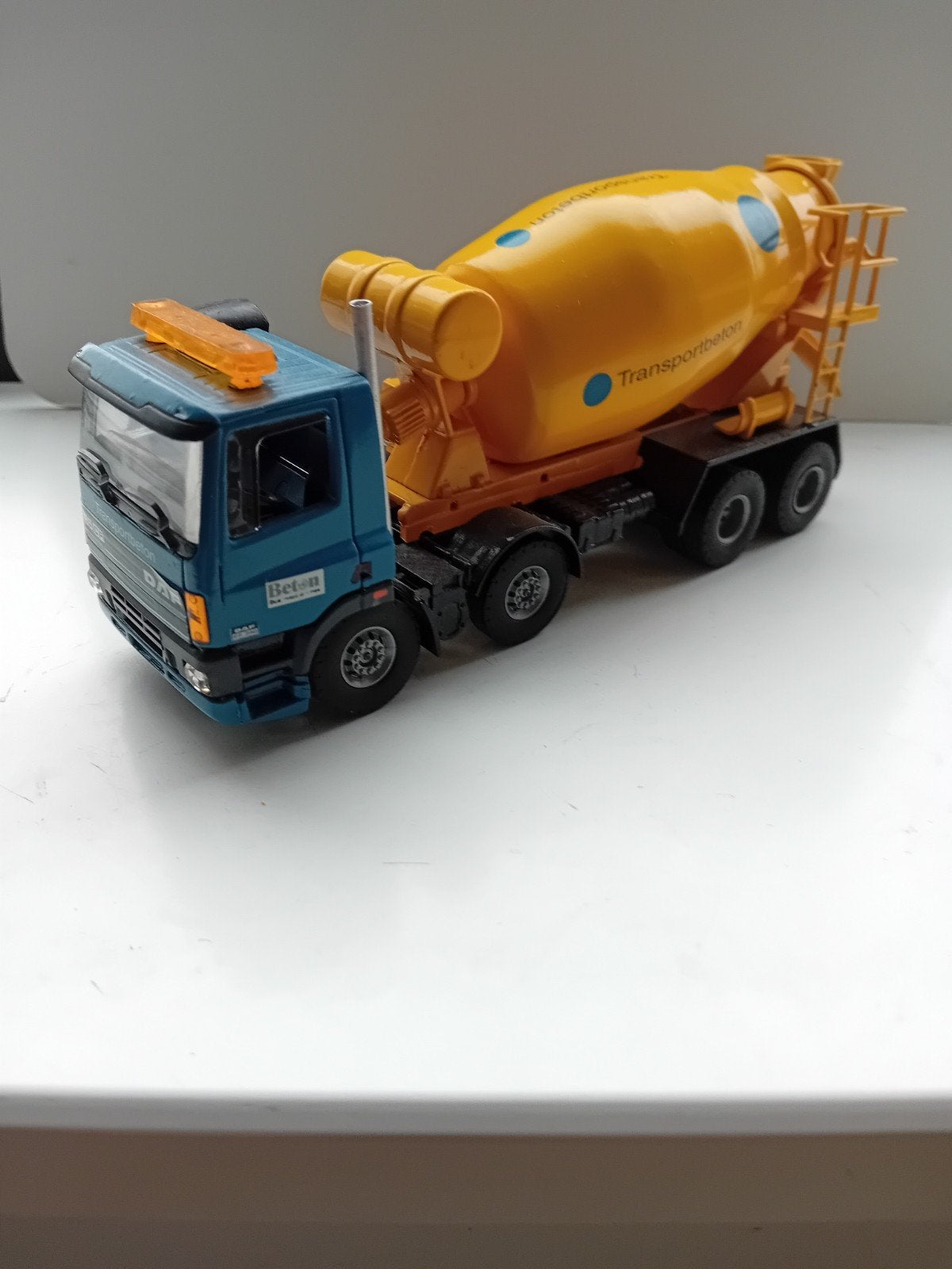 Daf 85 CF 4as betonmixer Transportbeton., Hobby en Vrije tijd, Ophalen of Verzenden, Zo goed als nieuw, Bus of Vrachtwagen, Tekno
