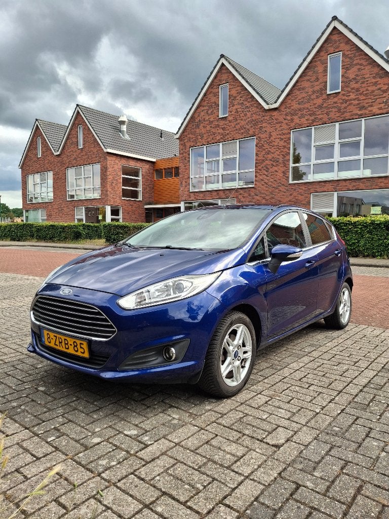 FORD FIESTA, PRACHTIGE AUTO, IN TOPSTAAT TITANIUM X !, Auto's, Voorwielaandrijving, 100 pk, 23 km/l, Origineel Nederlands