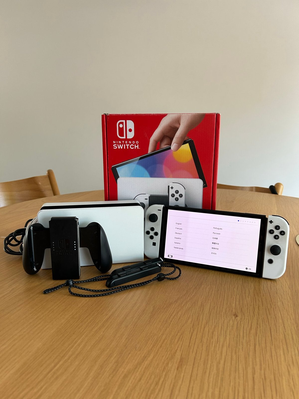 Nintendo Switch OLED Wit - Zo goed als nieuw, Ophalen of Verzenden, Gebruikt, Met 2 controllers, Switch OLED