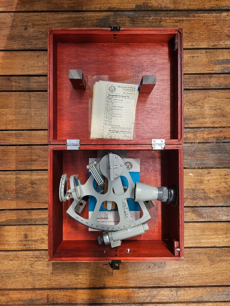 Freiberger sextant, met handboek Astronavigatie UKSA, Ophalen, Gebruikt, Overige typen