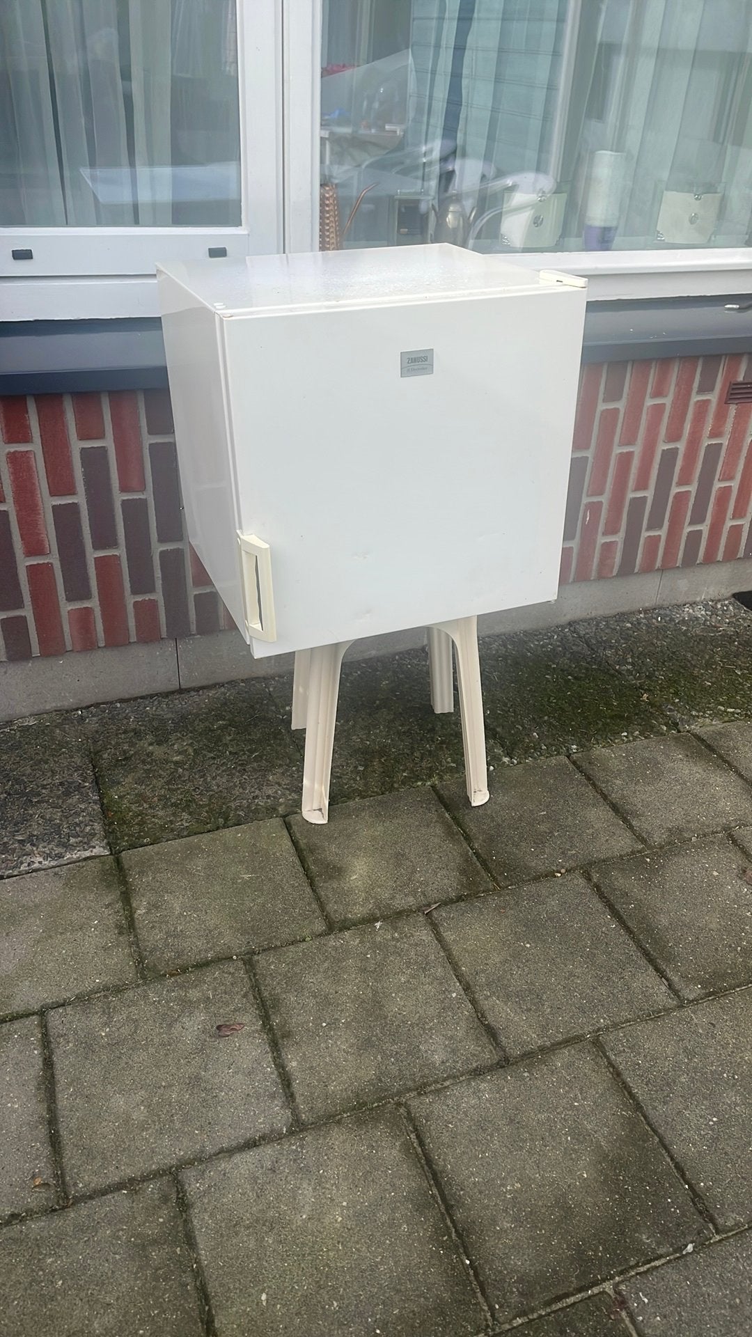 Te koop zgan vriezertje (zanussi Elekrolux), Ophalen of Verzenden, Zo goed als nieuw, Minder dan 60 cm