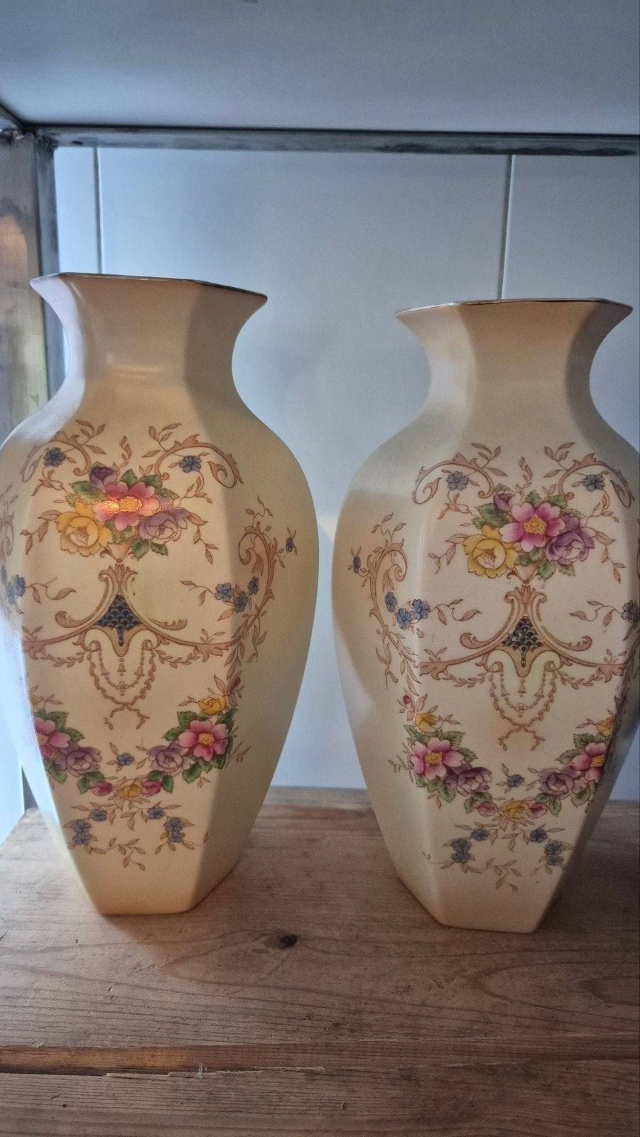 OPRUIMING Set van 2 Vintage Crown Ducal Vazen - Bloemenpatro, Ophalen of Verzenden