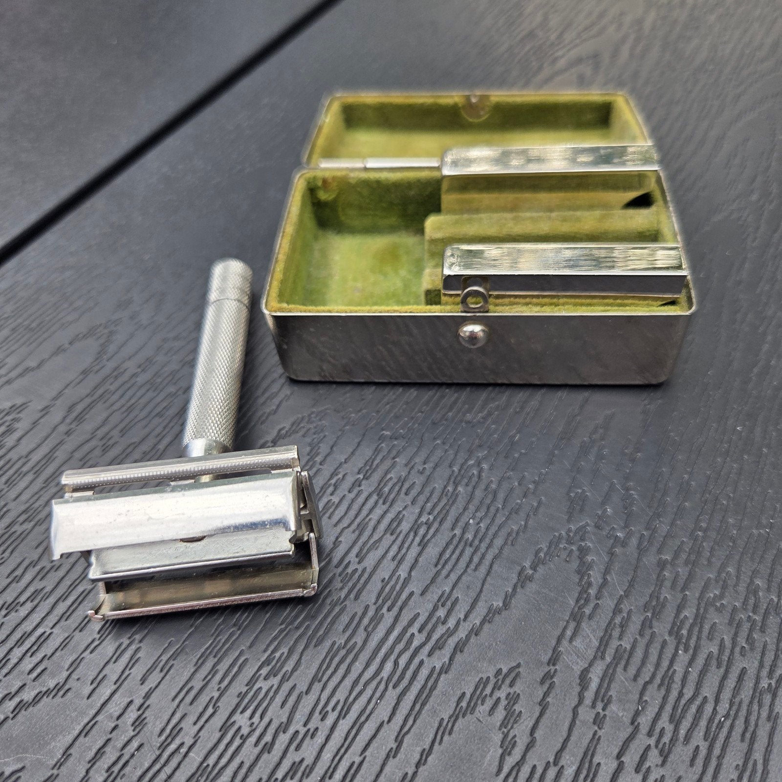 Vintage Gillette Travel Tech safety razor met doosje, Ophalen of Verzenden
