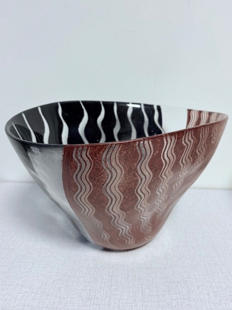 Vintage Glazen Schaal Kosta Boda - Monica Backström, Antiek en Kunst, Kunst | Designobjecten, Ophalen of Verzenden, Schaal, Glas
