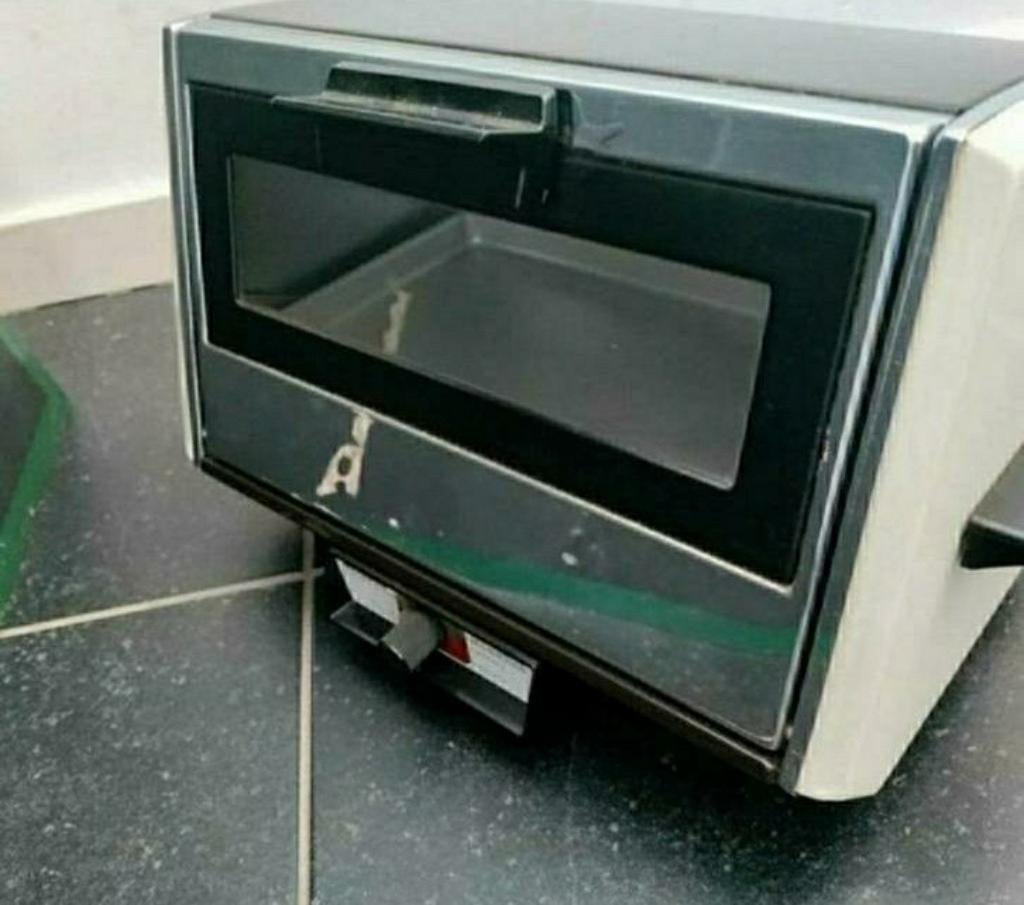 MAYBAUM,Grill-Toaster,Bakken,Toast,600 Watt,type 5428,RETRO, Ophalen of Verzenden, Zo goed als nieuw, Uitneembare kruimellade