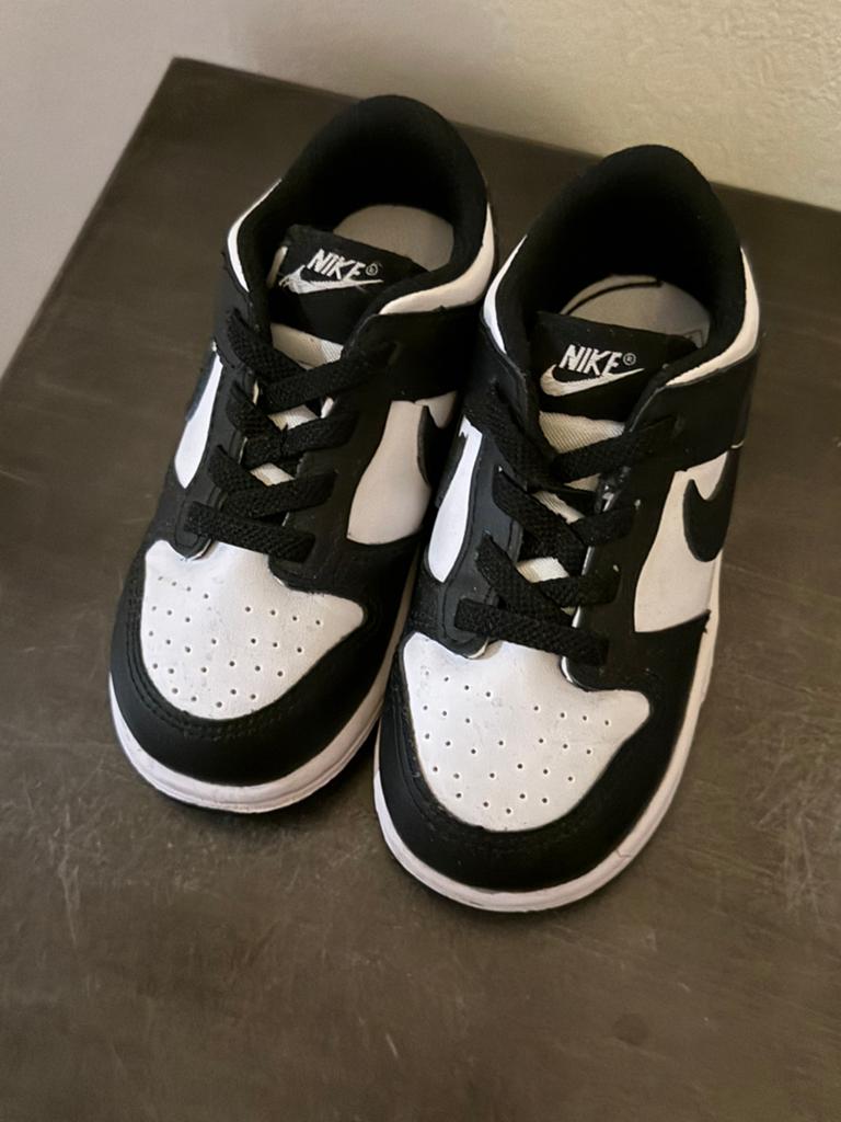 Nike schoenen kind maat 25, Ophalen of Verzenden, Zo goed als nieuw, Schoenen