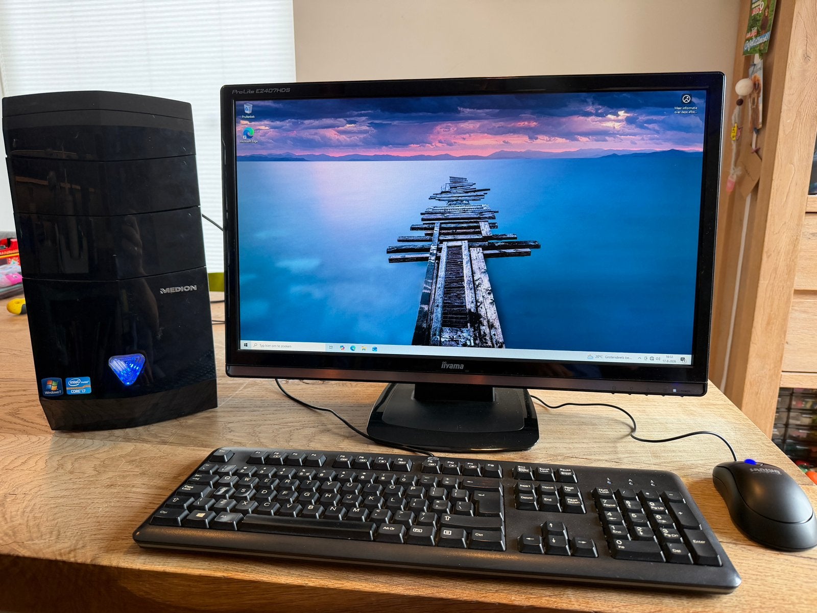 Medion i7 desktop + 24” Full HD monitor | 8GB | SSD + HDD, Met monitor, 8 GB, Medion, Ophalen of Verzenden
