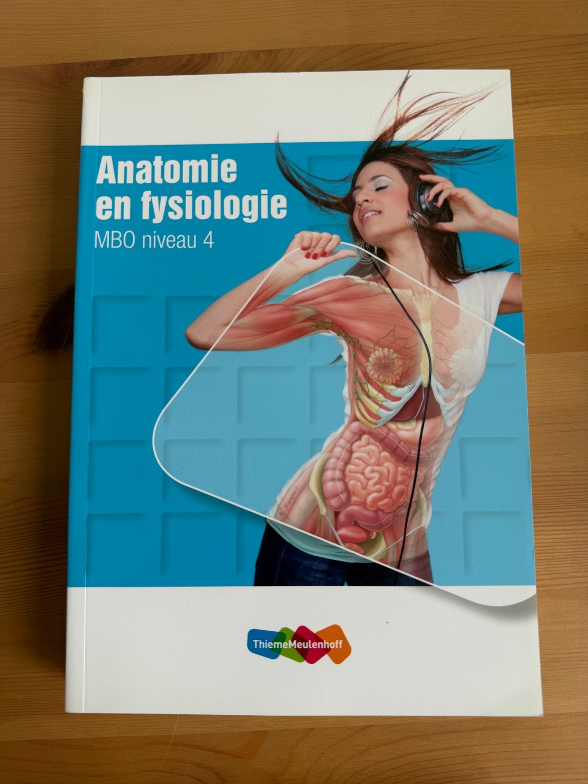 Anatomie en fysiologie MBO niveau 4 - Thiememeulenhoff, Boeken, Ophalen of Verzenden, Zo goed als nieuw, MBO