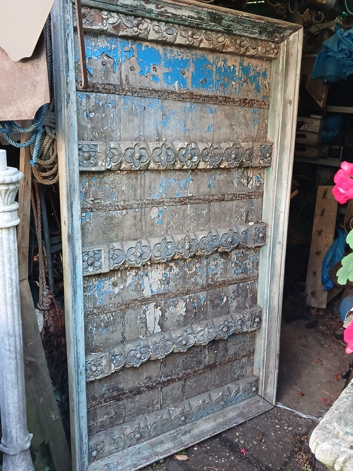Antieke houten deur met houtsnijwerk ea uit India, Ophalen
