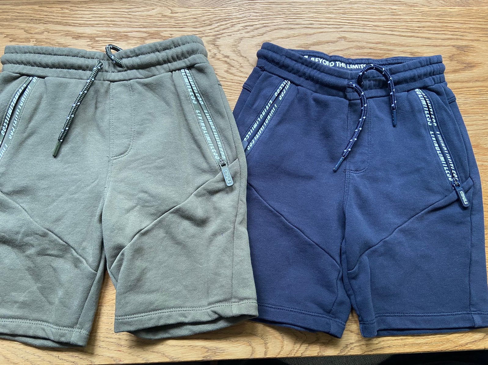 2 koete broeken We maat 122, Kinderen en Baby's, Kinderkleding | Maat 122, Ophalen of Verzenden, Zo goed als nieuw, Jongen, Broek