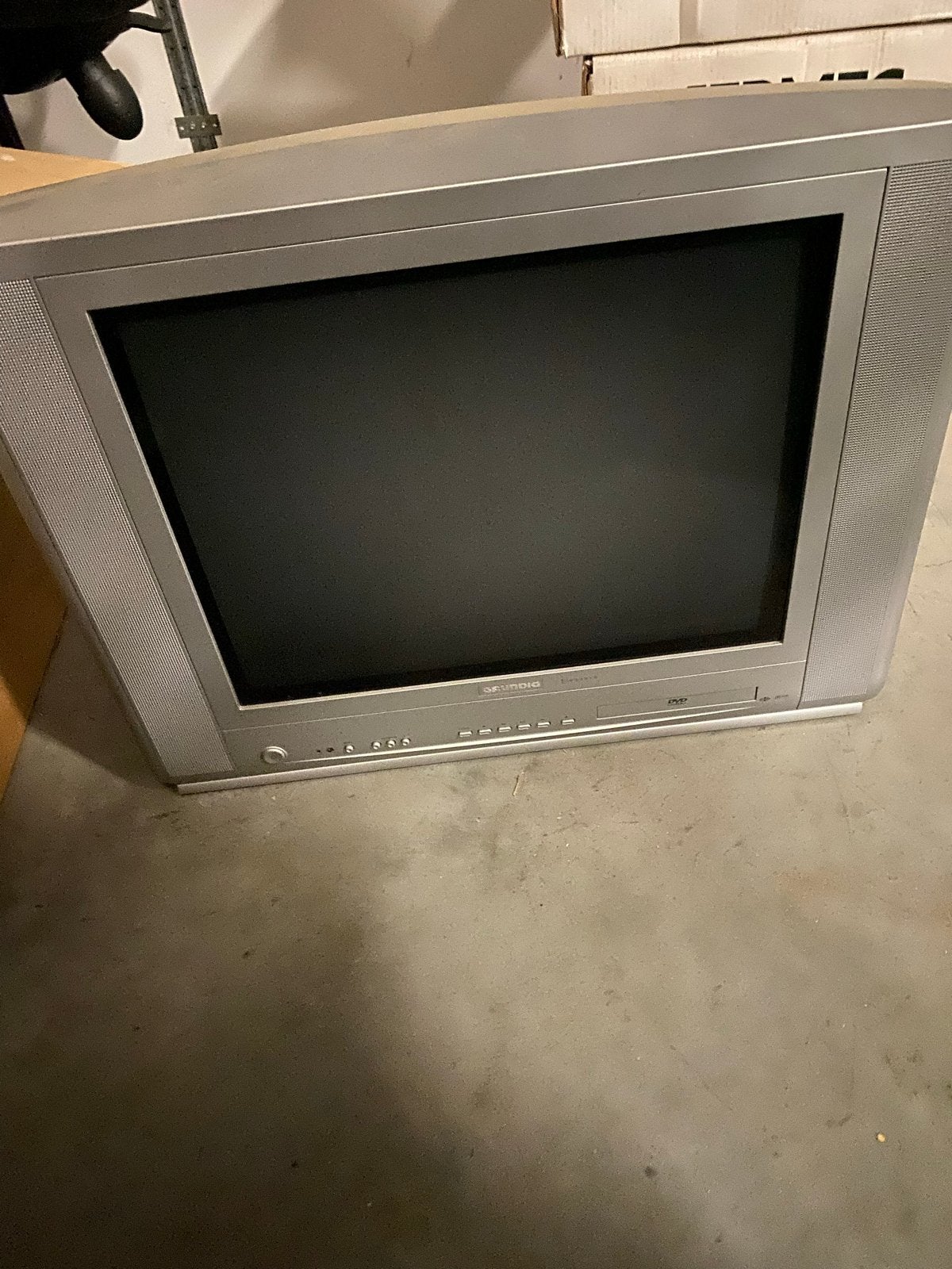 Grundig Elegance TV met ingebouwde DVD-speler, Ophalen, 50 Hz, LCD, Zo goed als nieuw
