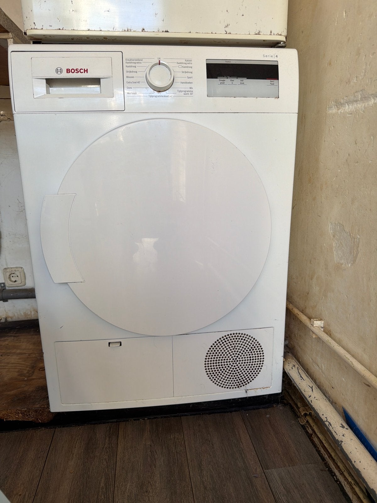 Bosch Serie | 4 Condensdroger - Wit KATWIJK, Ophalen, 6 tot 8 kg, Gebruikt, Voorlader