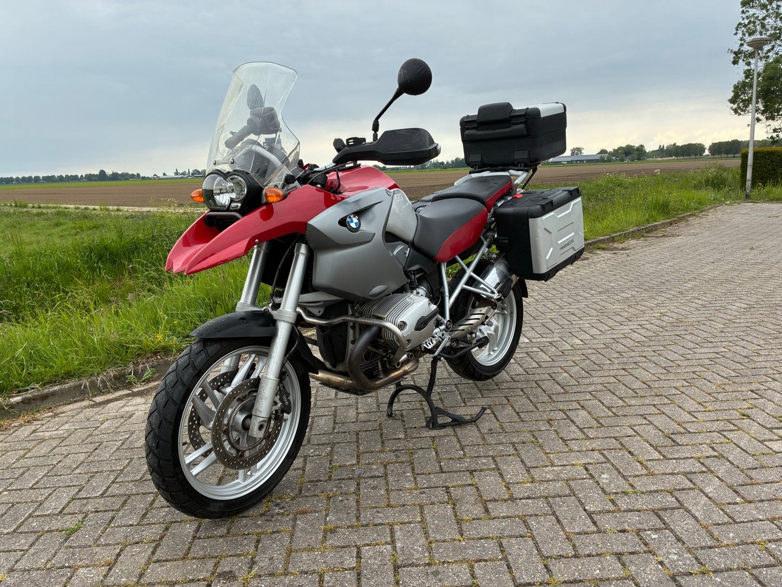BMW R1200GS Toermotor met zijkoffers en topkoffer tomtom, 2 cilinders, Motorrijbewijs A, 1170 cc, Particulier