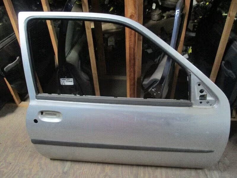 PORTIER RECHTS 3 deurs Ford Fiesta 4 (01-1995/01-2002), Auto-onderdelen, Gebruikt, Deur, Ophalen of Verzenden, Henry-Ford-Straße 1 50735 Köln, DE