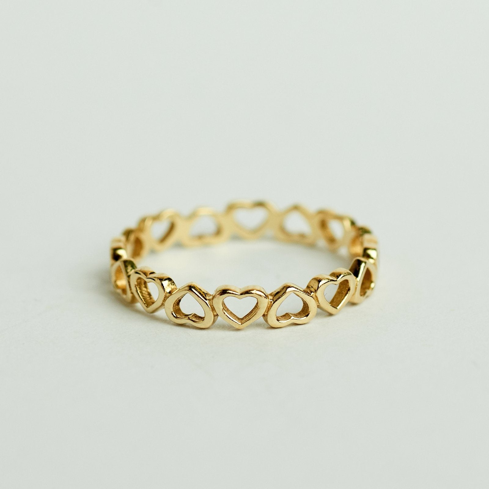 14k vintage gouden ring van hartjes, Ophalen of Verzenden, Zo goed als nieuw, 17 tot 18, Dame
