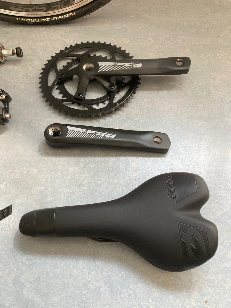 Shimano Claris 2x 8 speed groepset incl. wielen - nieuw, Ophalen, Overige materialen, Overige typen, Nieuw