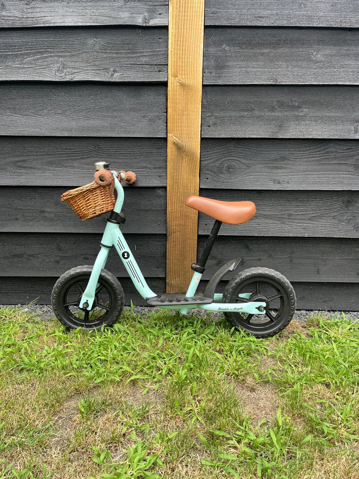 Mintgroene loopfiets met mandje - Zo goed als nieuw, Ophalen, Zo goed als nieuw, Minder dan 16 inch