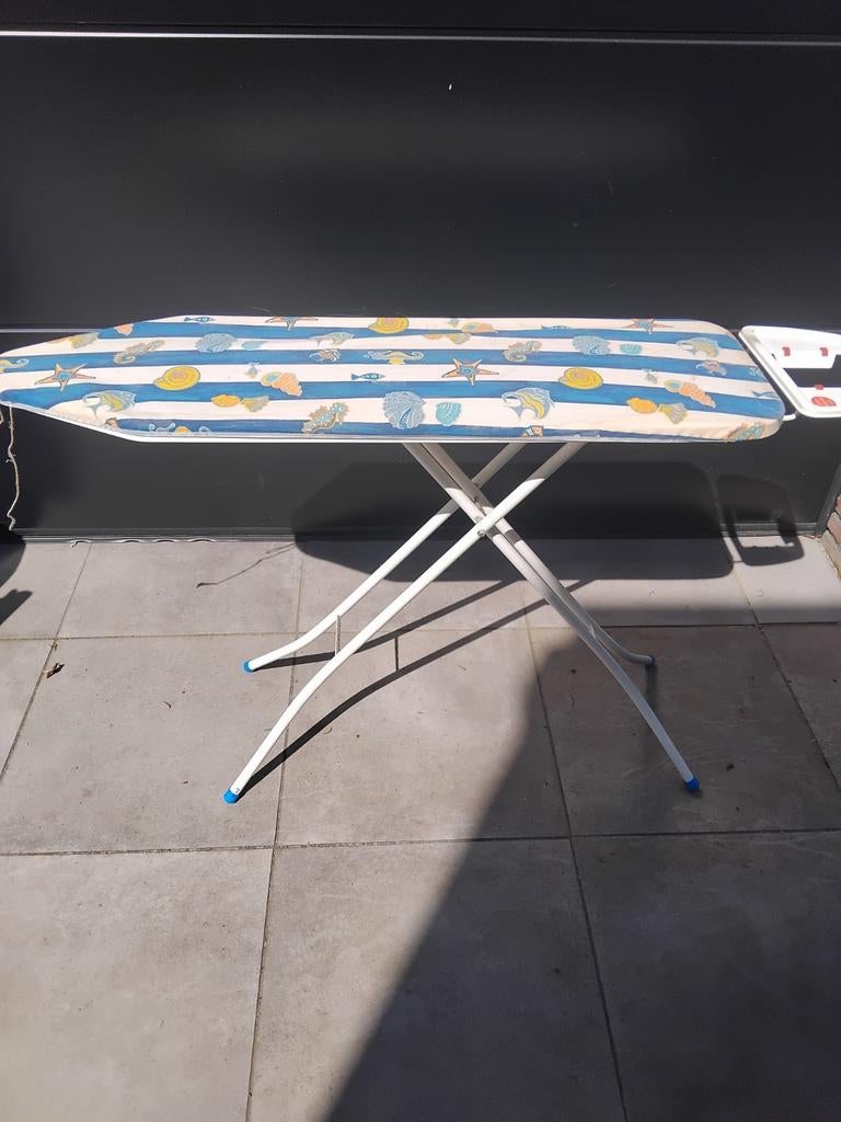 Tomado strijkplank met hoes €10, Ophalen of Verzenden