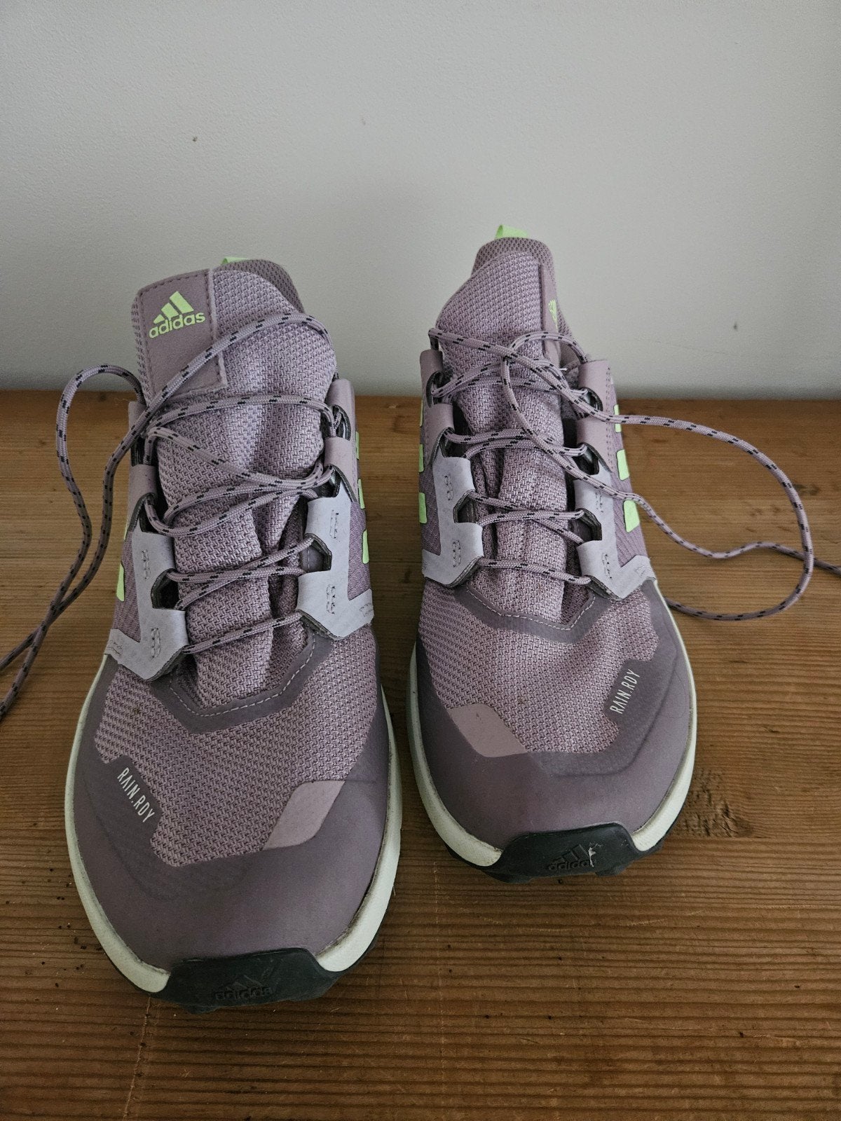 adidas terrex sneakers mt 40 paars/lila, Ophalen of Verzenden, Zo goed als nieuw, Overige kleuren, Sneakers of Gympen